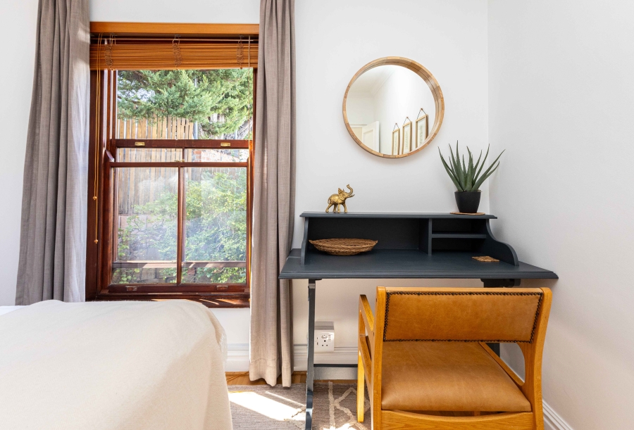 3 Bedroom Property for Sale in Sea Point Western Cape